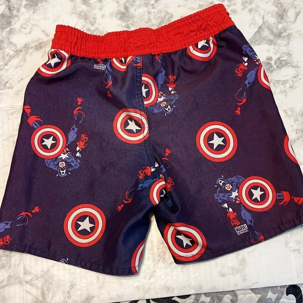 Boys Old‎ Navy Marvel Bathing Suit Size 3T